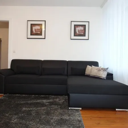Berthold Apartment *